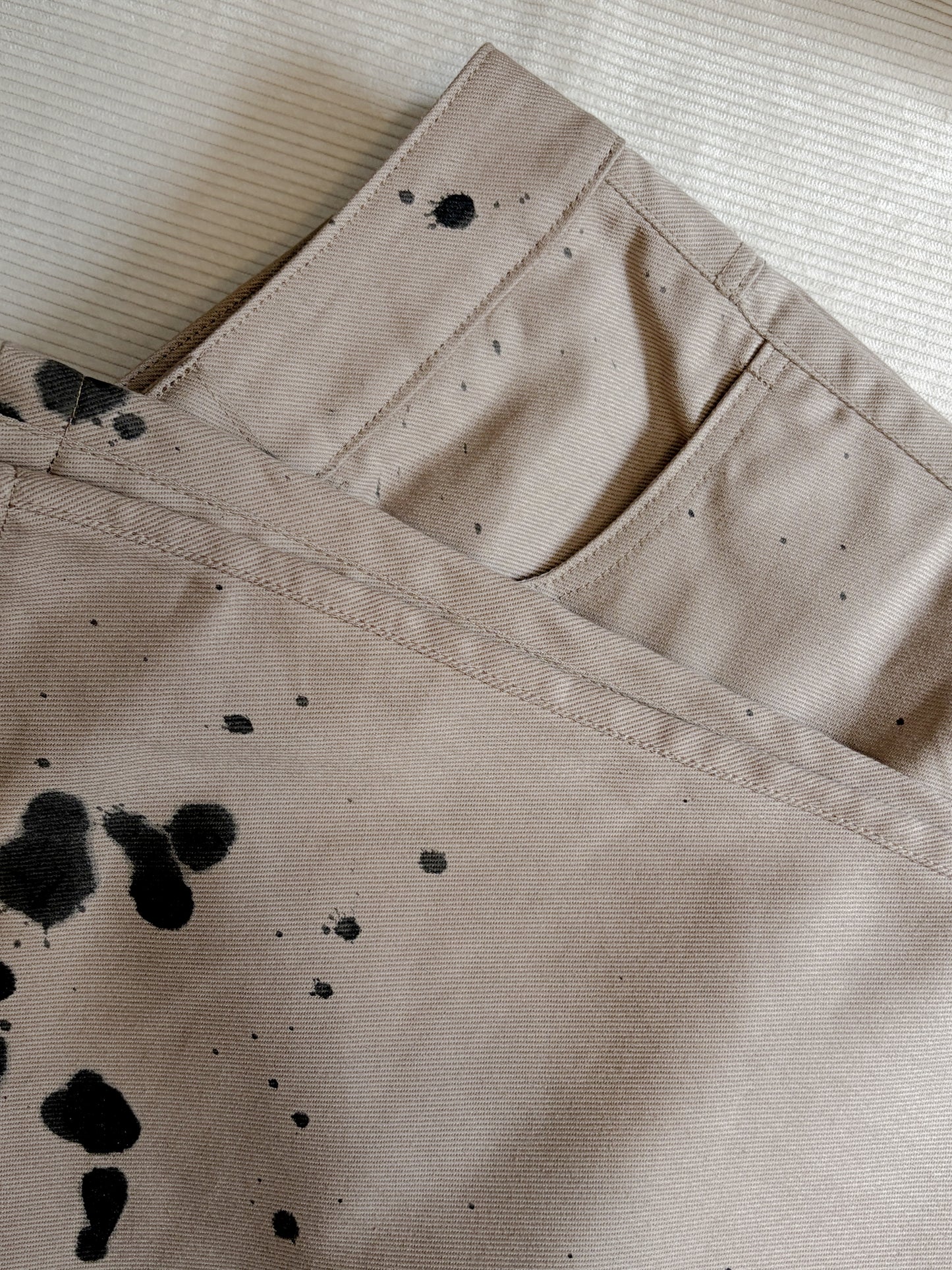 Spilled Oval Jeans